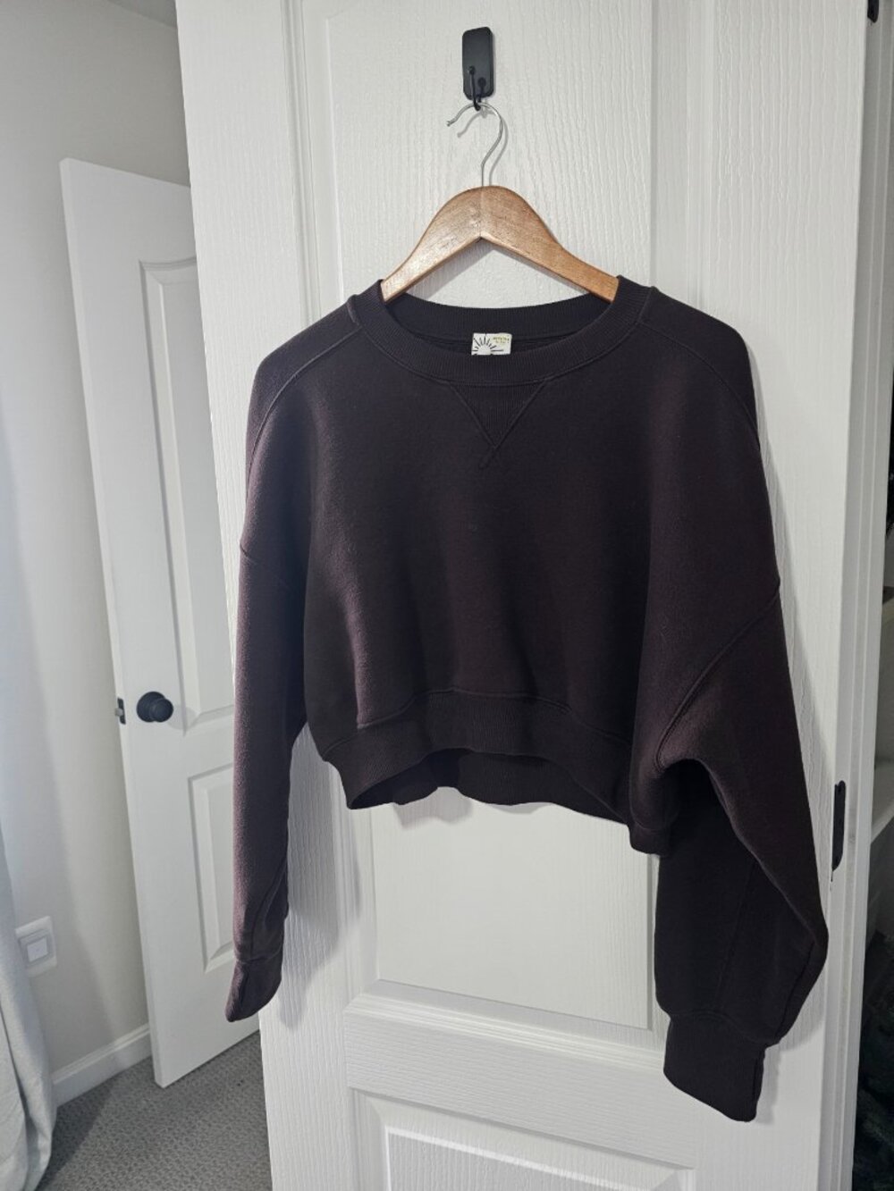 Offline by Aerie Cloud Fleece Cropped Crewneck Sweatshirt Size Med